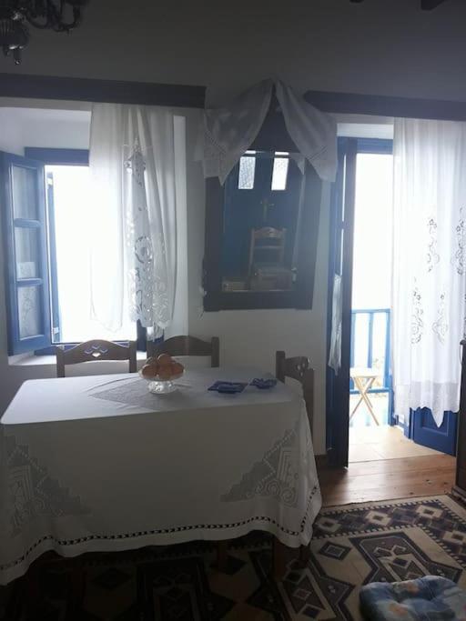 Emporios Traditional Sea View House Emporeiós Zewnętrze zdjęcie